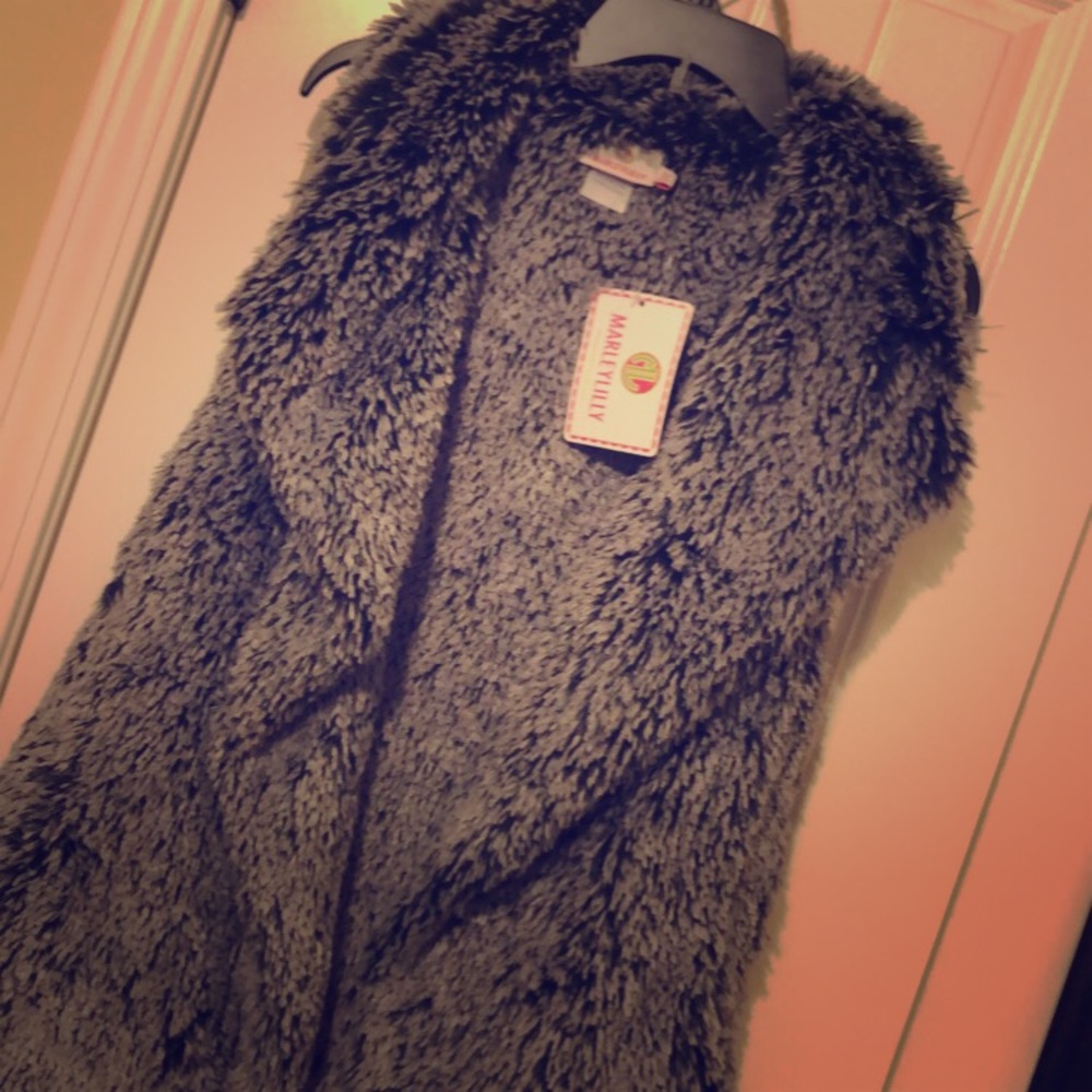 Marleylilly Boutique Fuzzy Vest NWT!